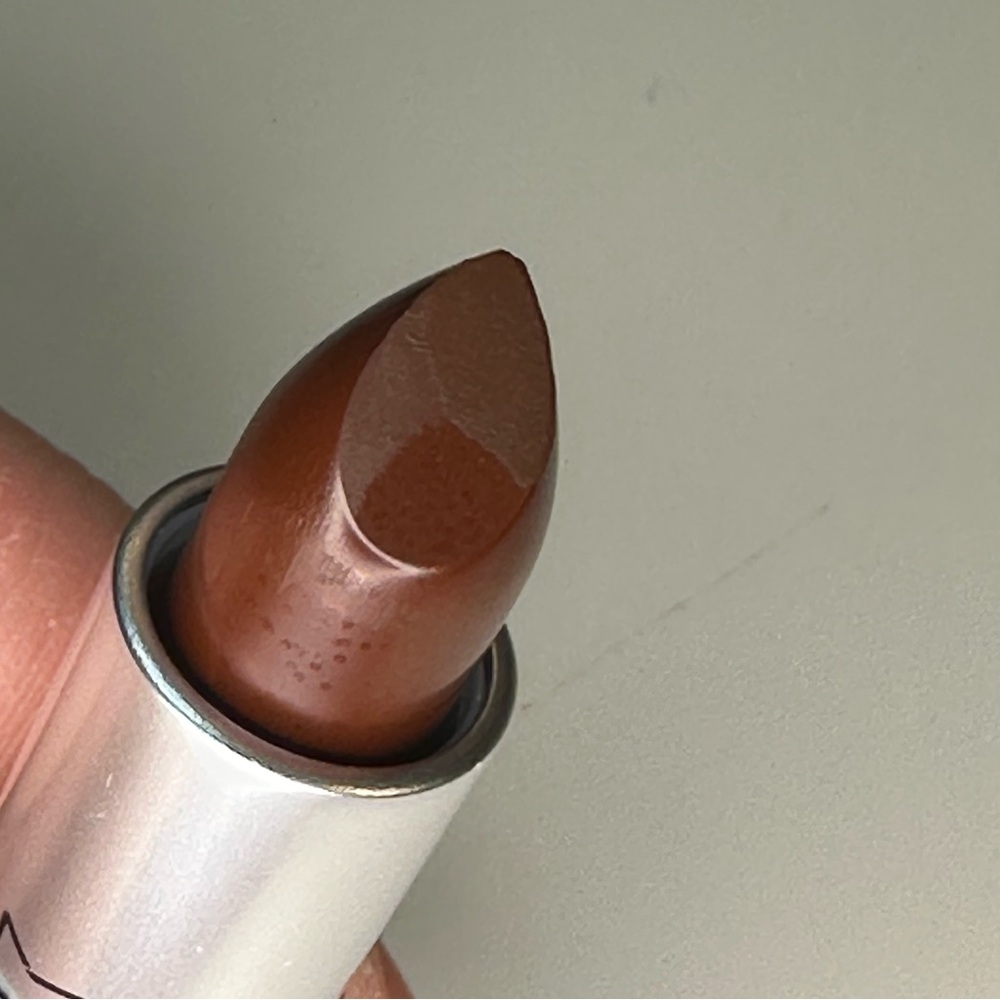 MAC Cosmetics Rich Brown Lipstick in Digging In Matte - Picture 3 of 5